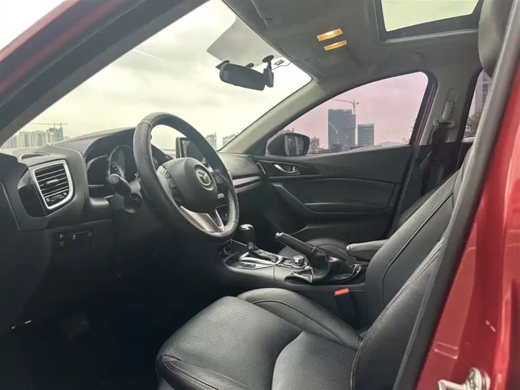 Mazda 3 Axela 2016 — фото 14
