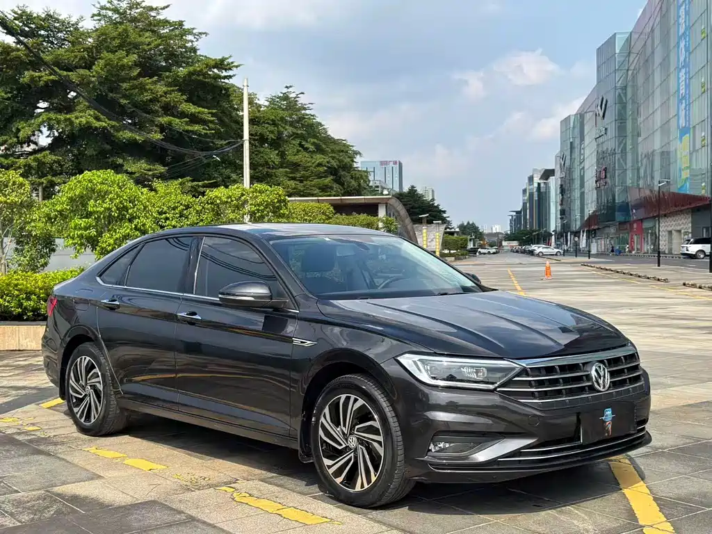 Volkswagen Sagitar 2022