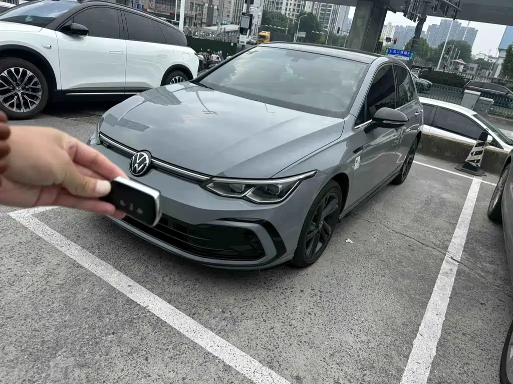 Volkswagen Golf 2023