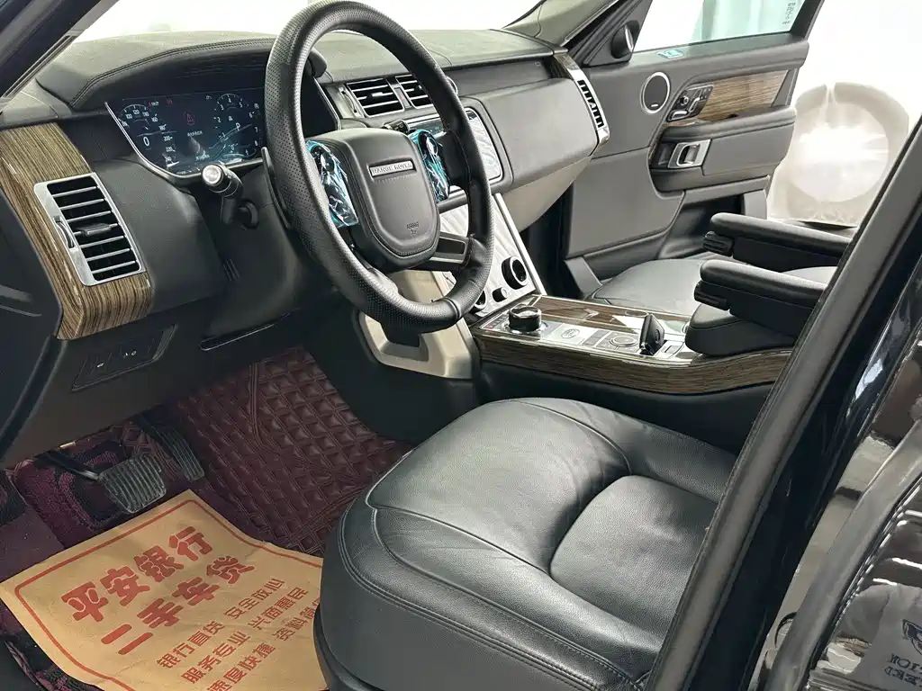 Land Rover Range Rover 2019 — фото 11