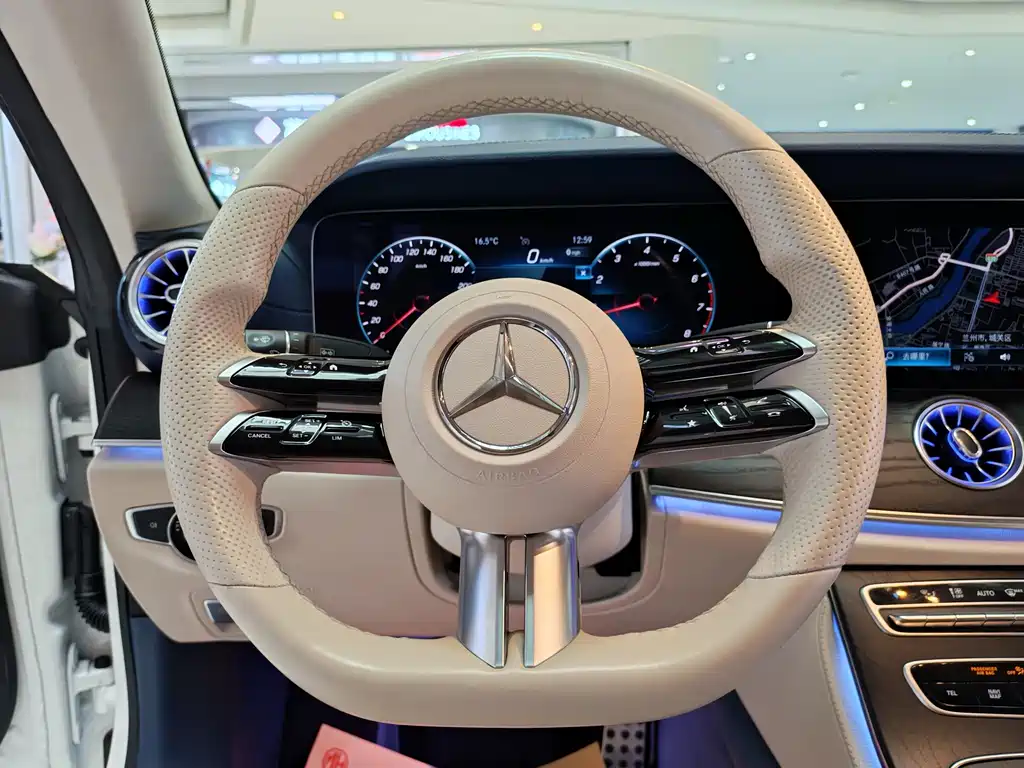 Mercedes-Benz E-Class 2021 — фото 12