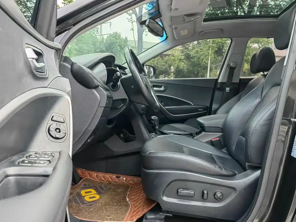 Hyundai Santa Fe 2015