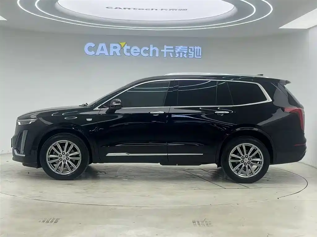 Cadillac XT6 2021 — фото 4