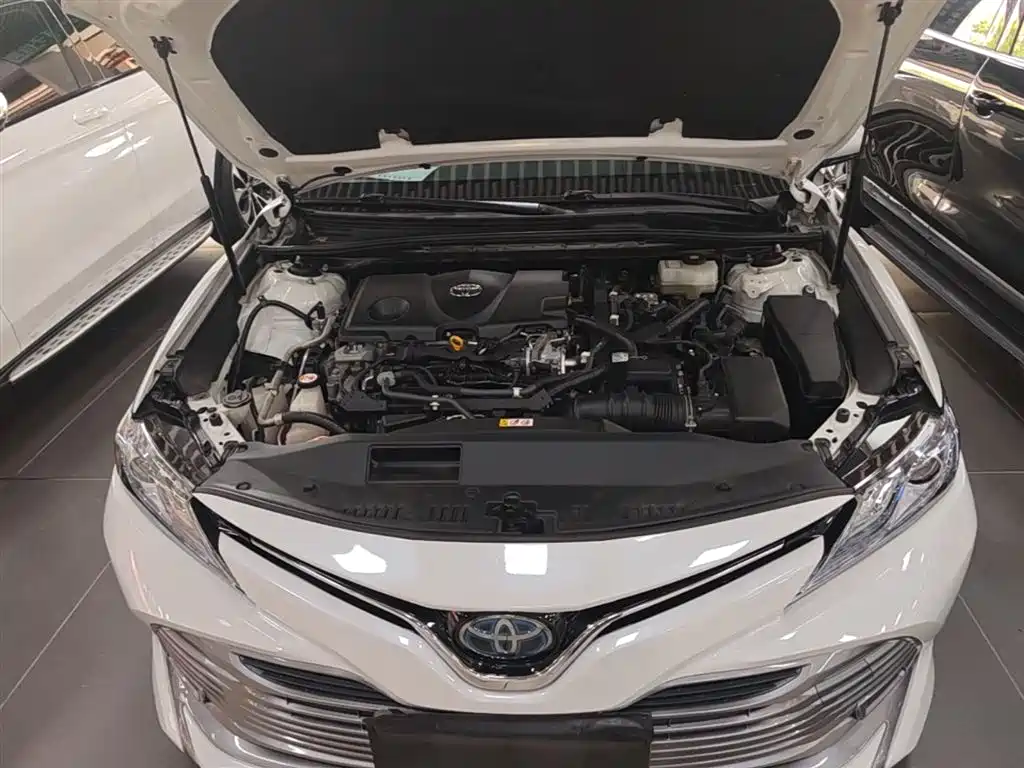 Toyota Camry 2020 — фото 20