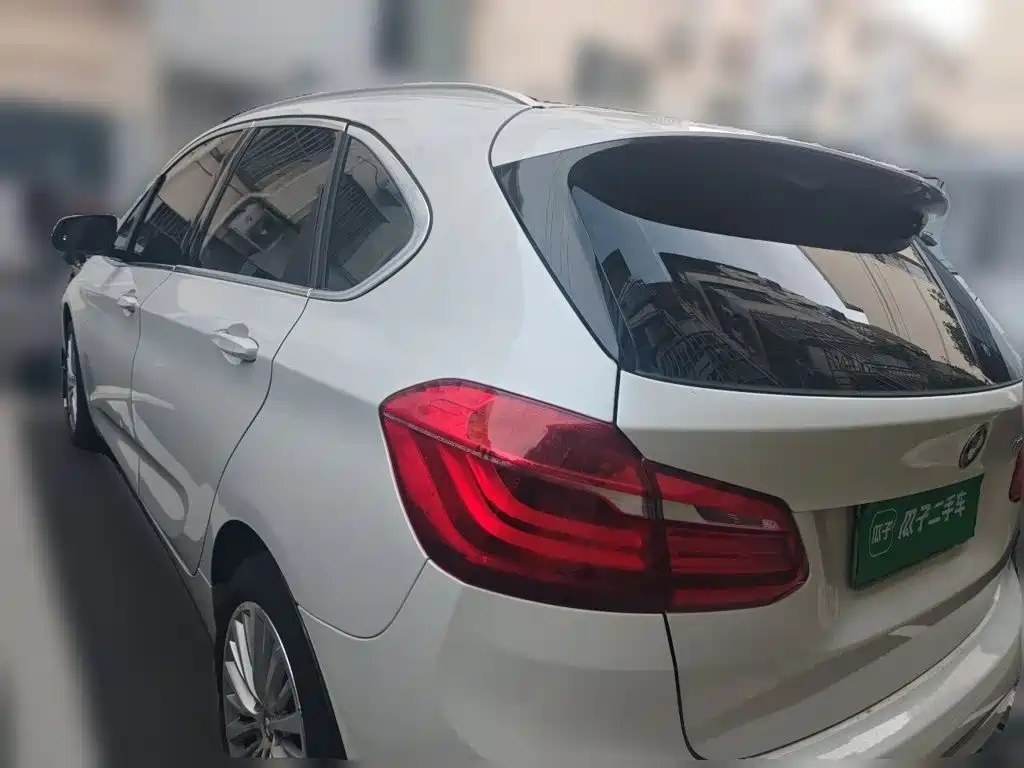 BMW 2 Series Station Wagon 2015 — фото 25