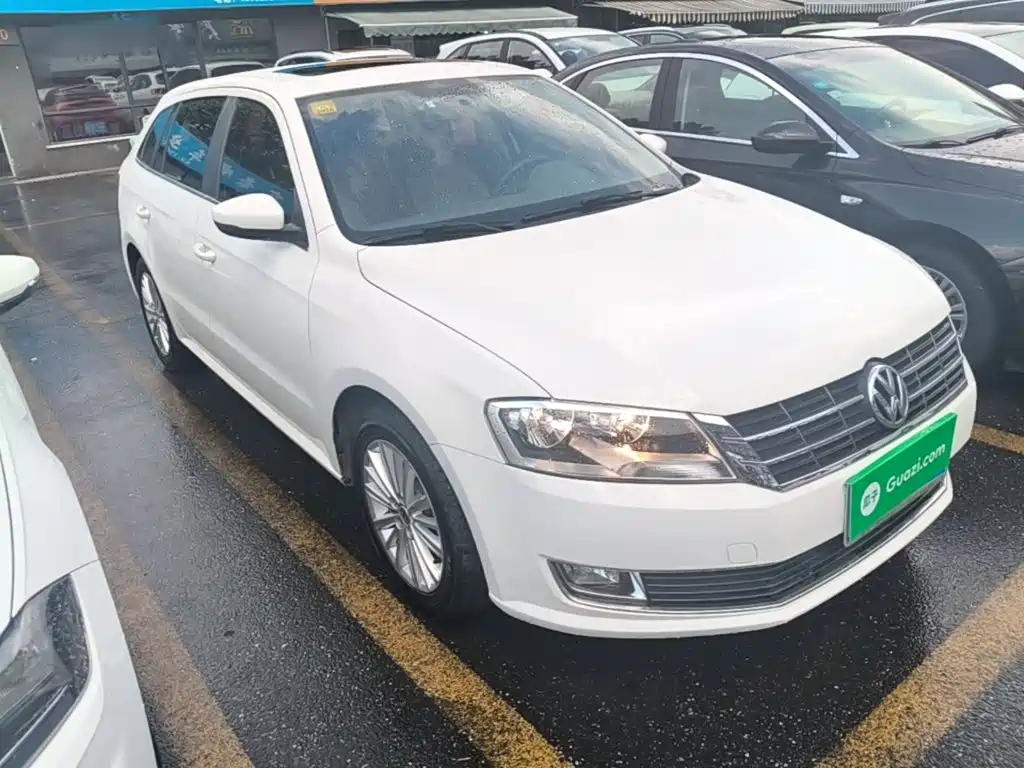 Volkswagen Gran Lavida 2016