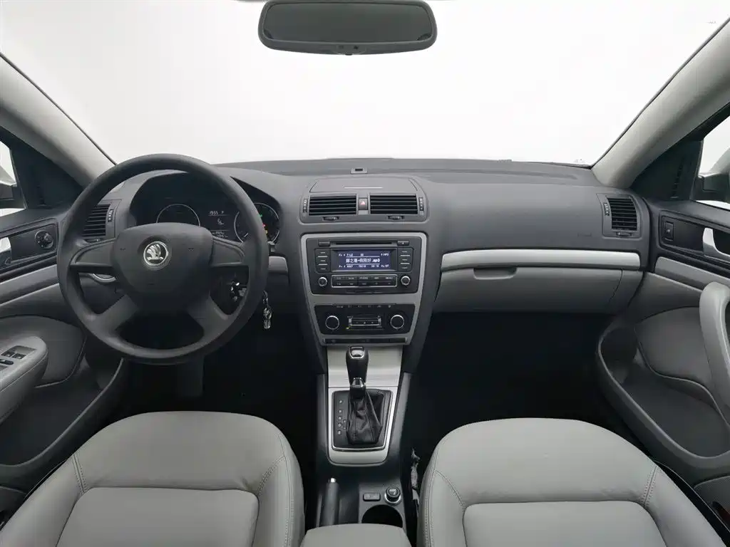 Skoda Octavia 2014 — фото 5