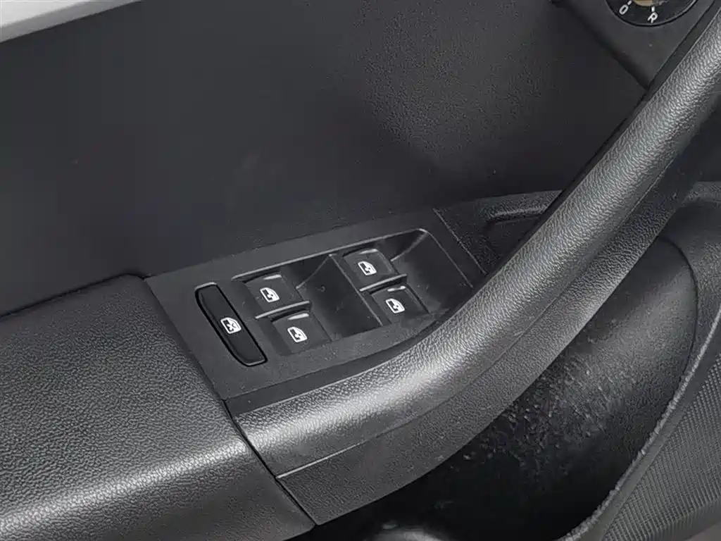 Skoda Octavia 2016 — фото 9
