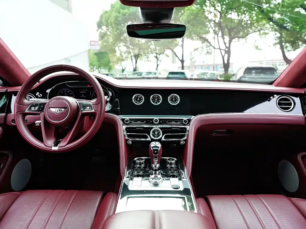 Bentley Flying Spur 2020 — фото 16