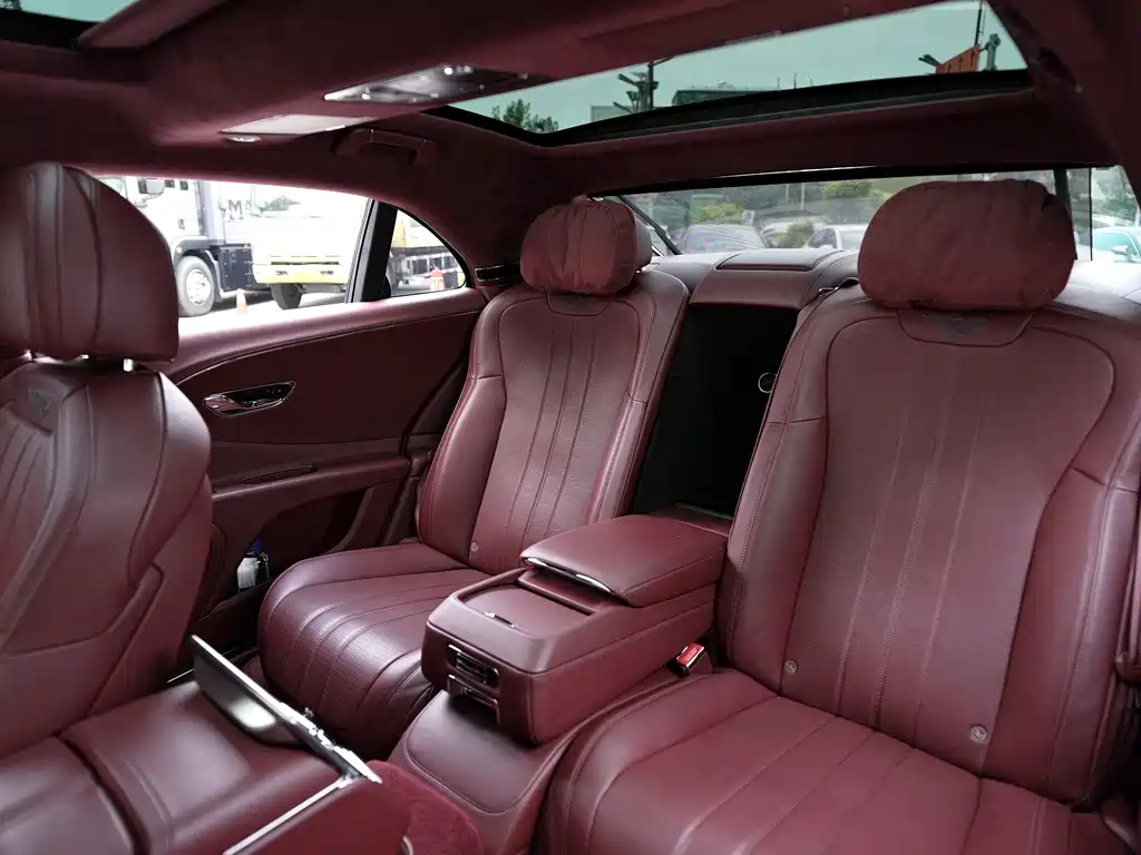Bentley Flying Spur 2020 — фото 21