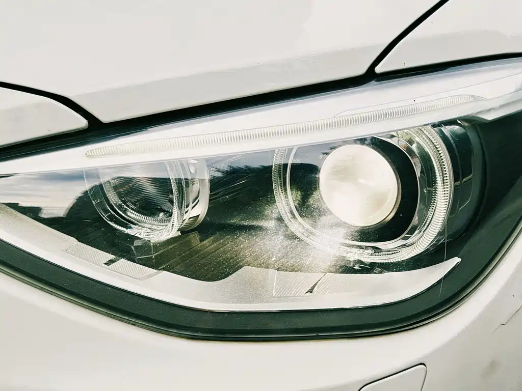 BMW 1 Series 2012 — фото 11