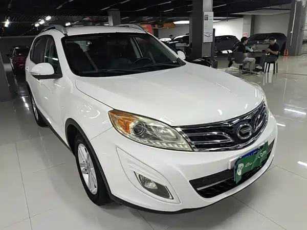GAC Trumpchi GS5 2015
