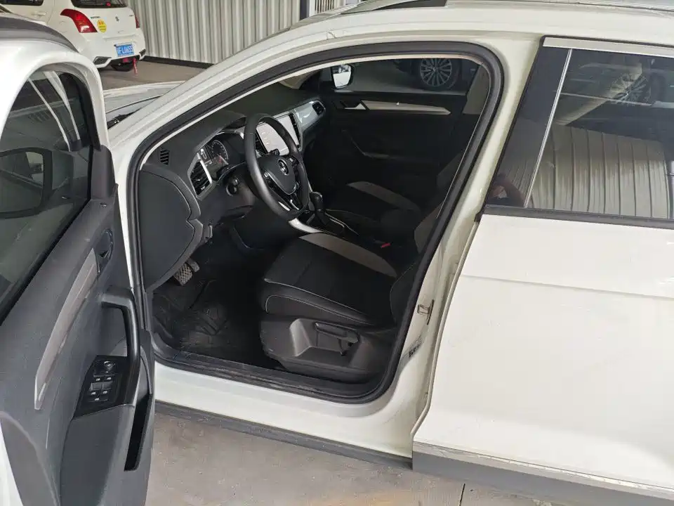 Volkswagen T-Roc 2022