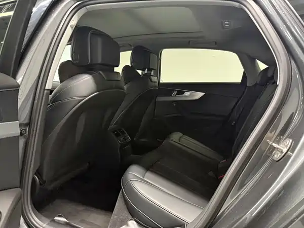 Audi A4L 2025