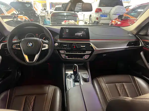 BMW 5 Series 2019