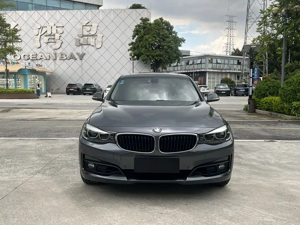 BMW 3 Series GT 2019