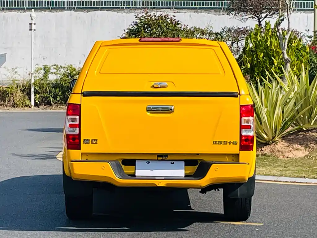 Isuzu RE-MAX Ruimai 2023