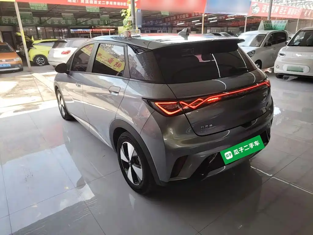 BYD Dolphin 2023