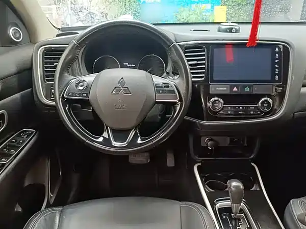 Mitsubishi Outlander 2019