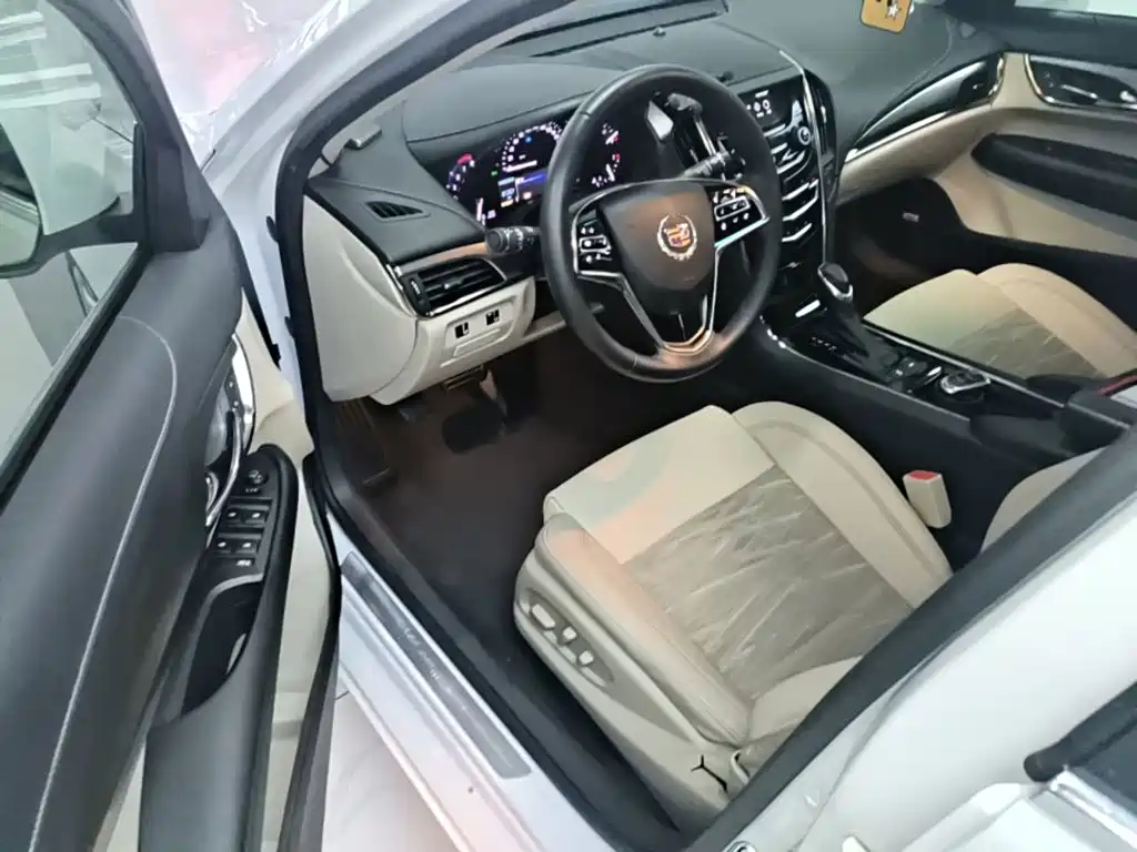 Cadillac ATS-L 2015 — фото 16