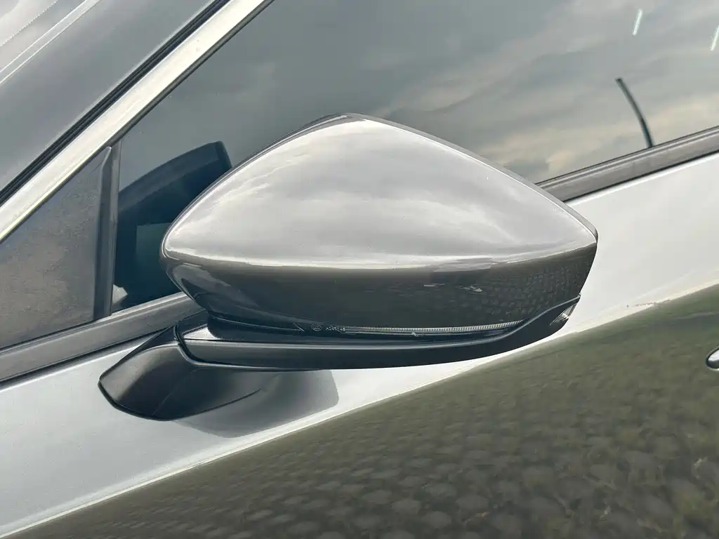 Mazda 3 Angkesela 2020