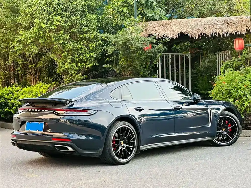 Porsche Panamera 2022 — фото 9
