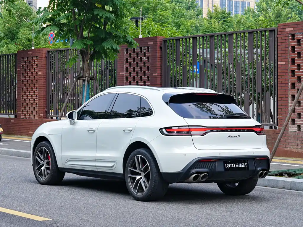 Porsche Macan 2022