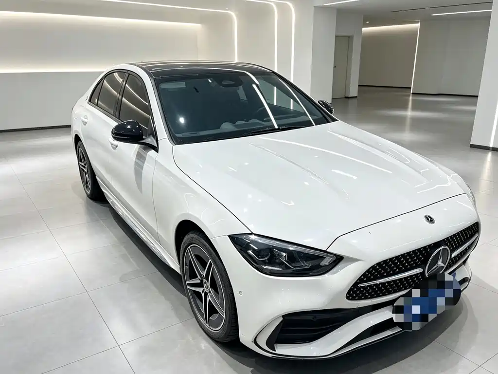 Mercedes-Benz C-Class 2024