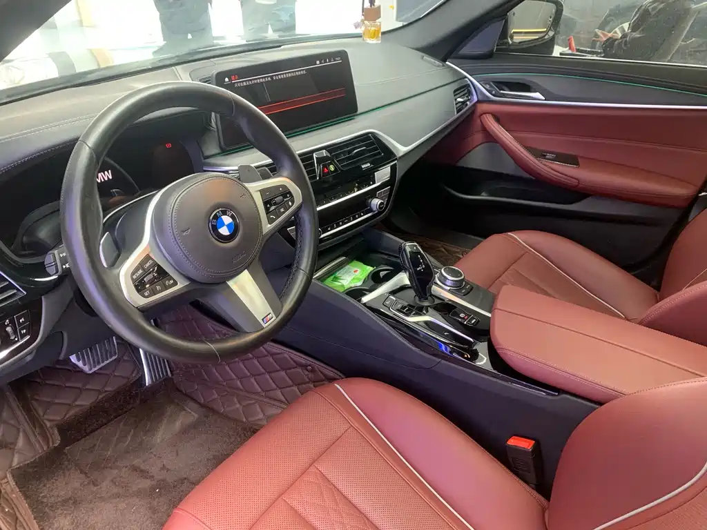 BMW 5 Series 2022