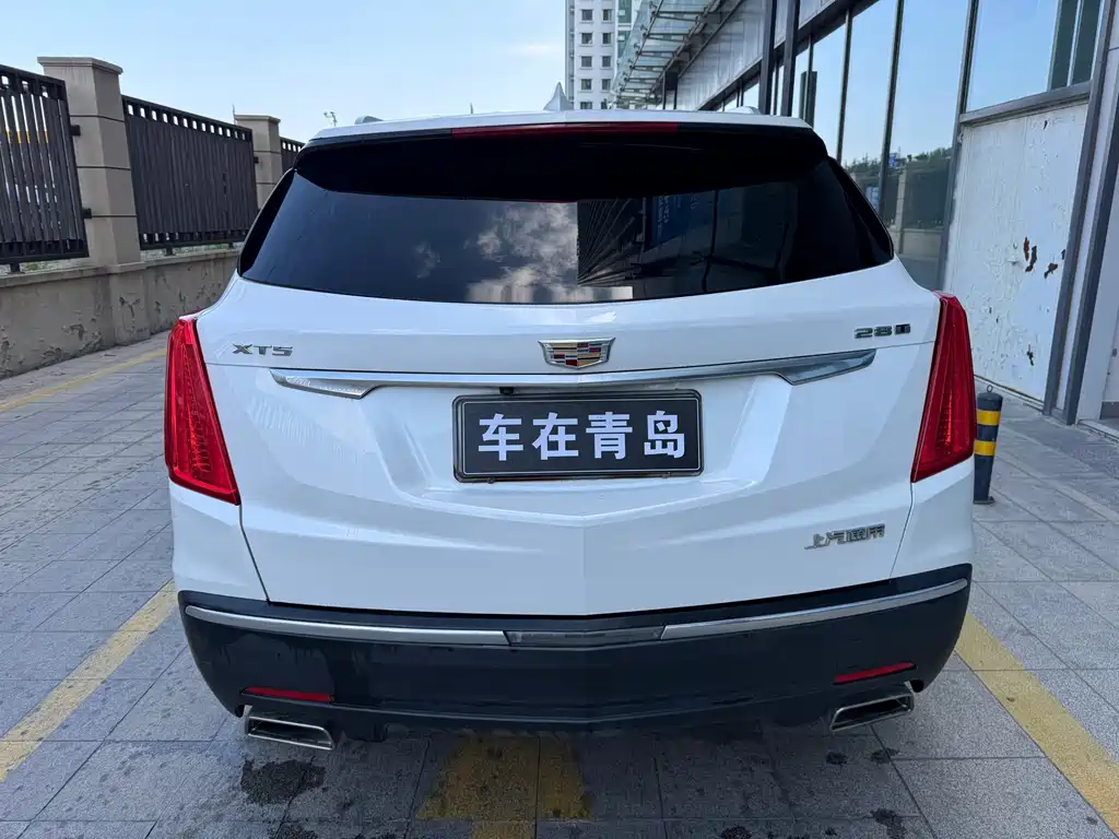 Cadillac XT5 2017 — фото 13