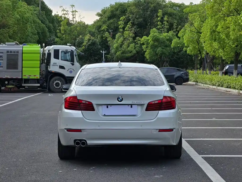BMW 5 Series 2016