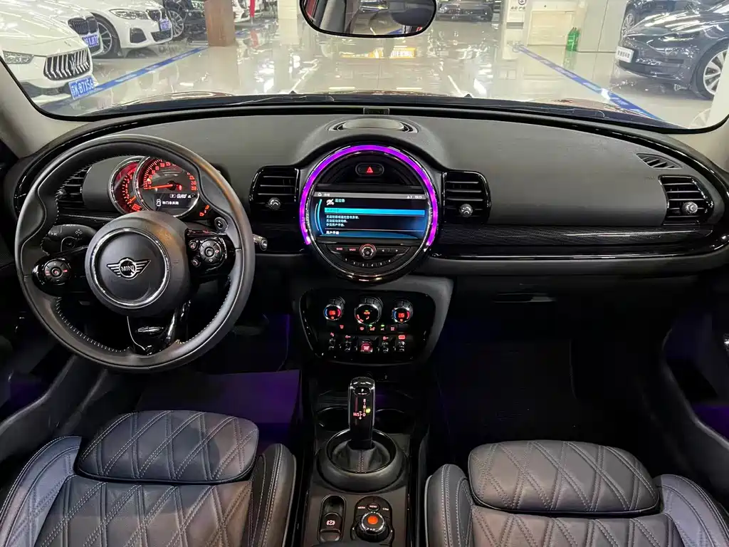 MINI Clubman 2020 — фото 9