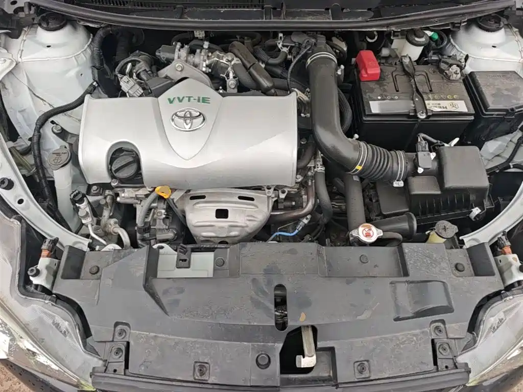 Toyota Yaris L 2019 — фото 20