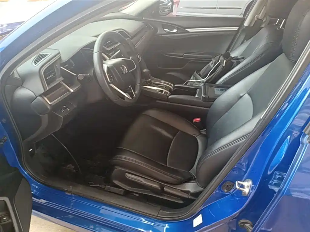Honda Civic 2020 — фото 15