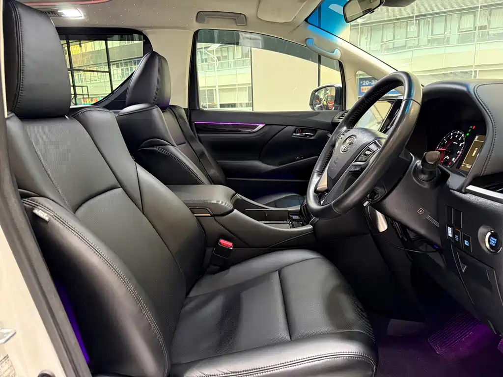 Toyota Alphard 2018 — фото 5