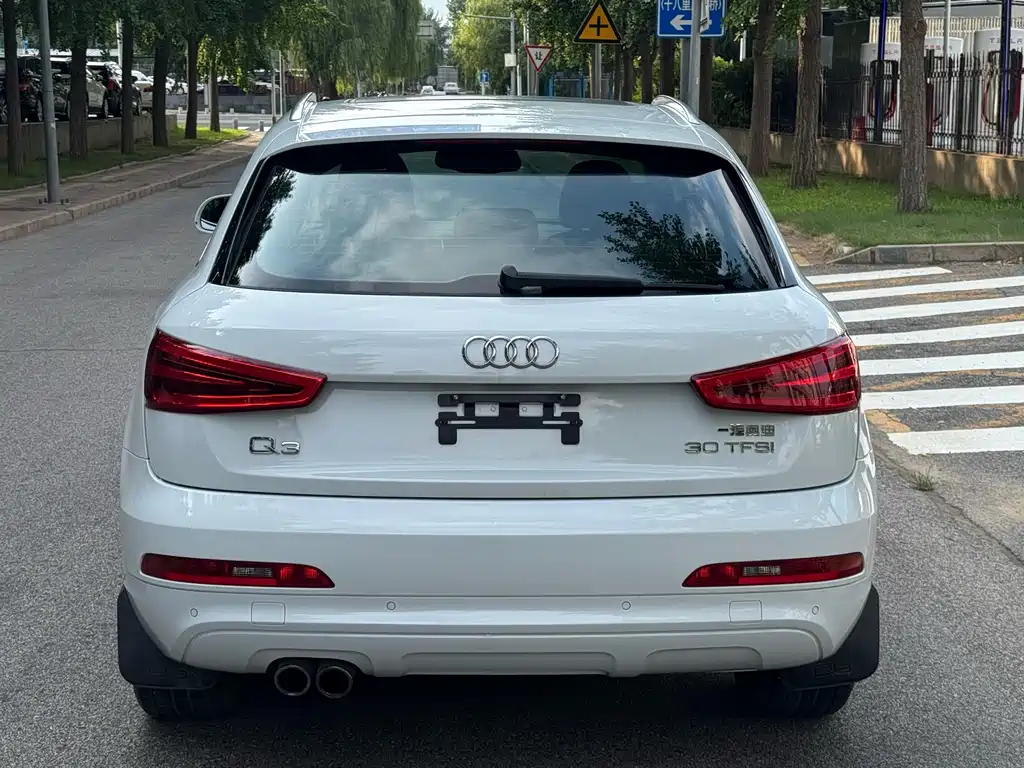 Audi Q3 2014
