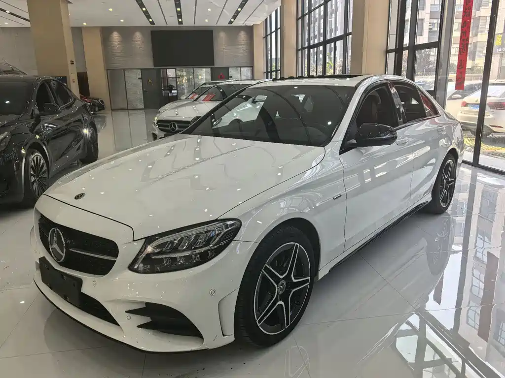 Mercedes-Benz C-Class 2021