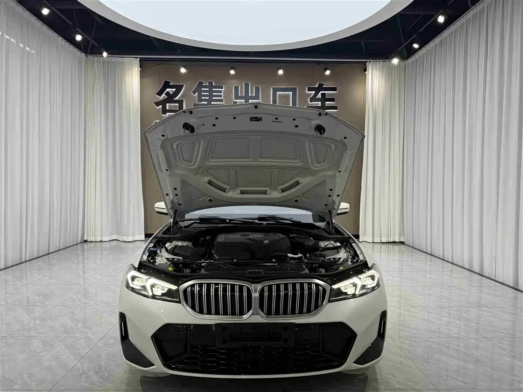 BMW 3 Series 2023 — фото 19