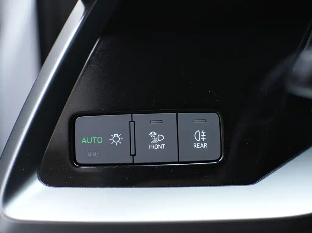Audi A3 2023 — фото 11