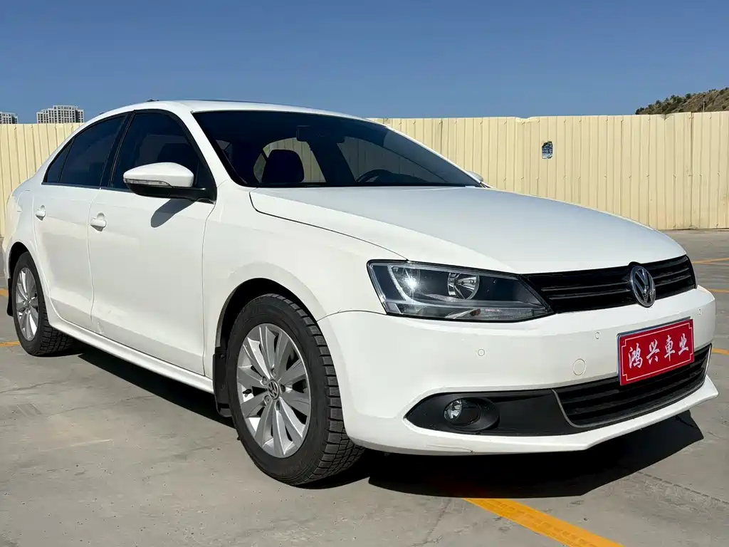 Volkswagen Sagitar 2014