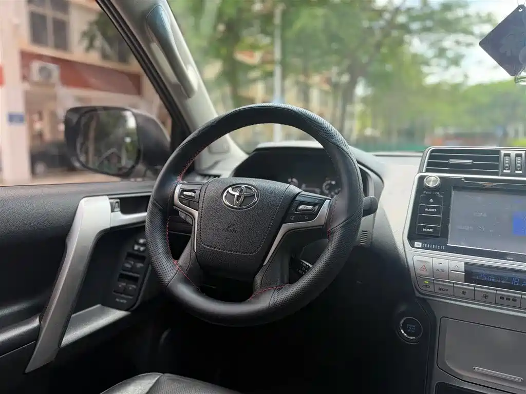 Toyota Prado 2019