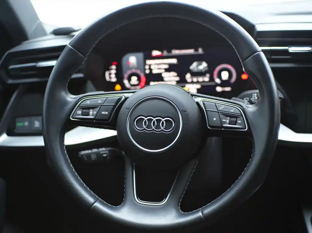 Audi A3 2023 — фото 15