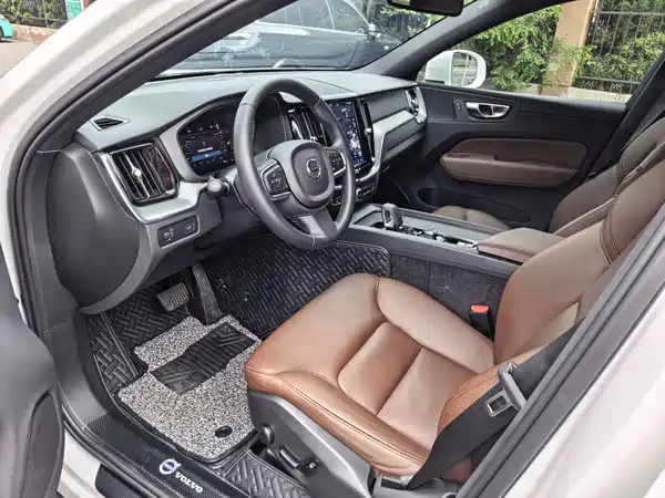 Volvo XC60 2021