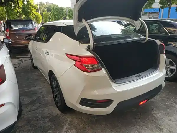 Nissan Bluebird 2021