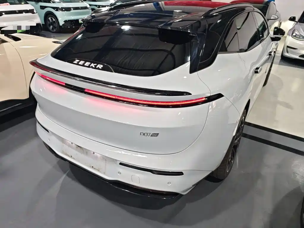 Zeekr 007 GT 2025