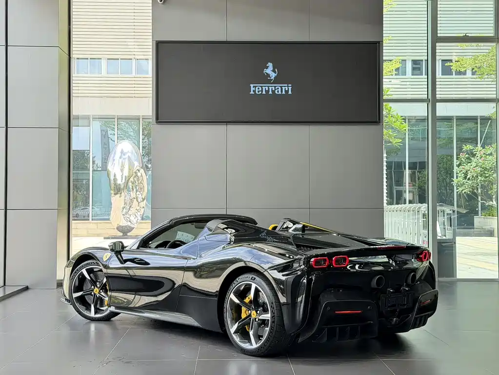 Ferrari SF90 2023