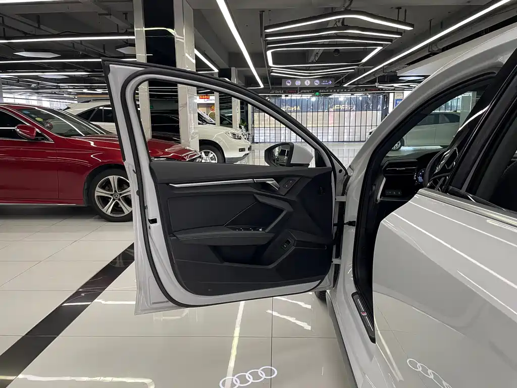 Audi A3 2022 — фото 33