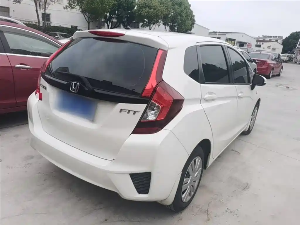 Honda Fit 2016 — фото 7