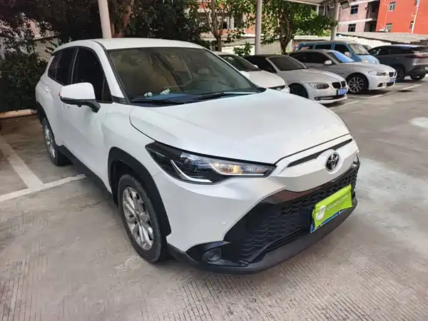 Toyota Frontlander 2024