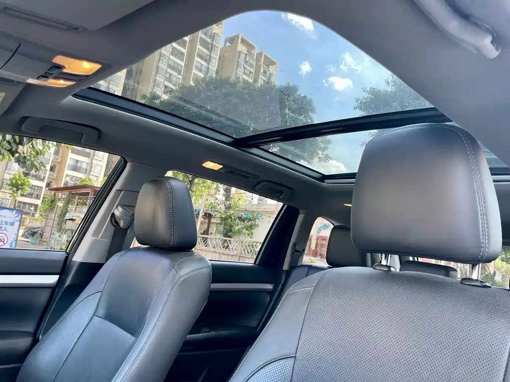 Toyota Highlander 2018 — фото 11